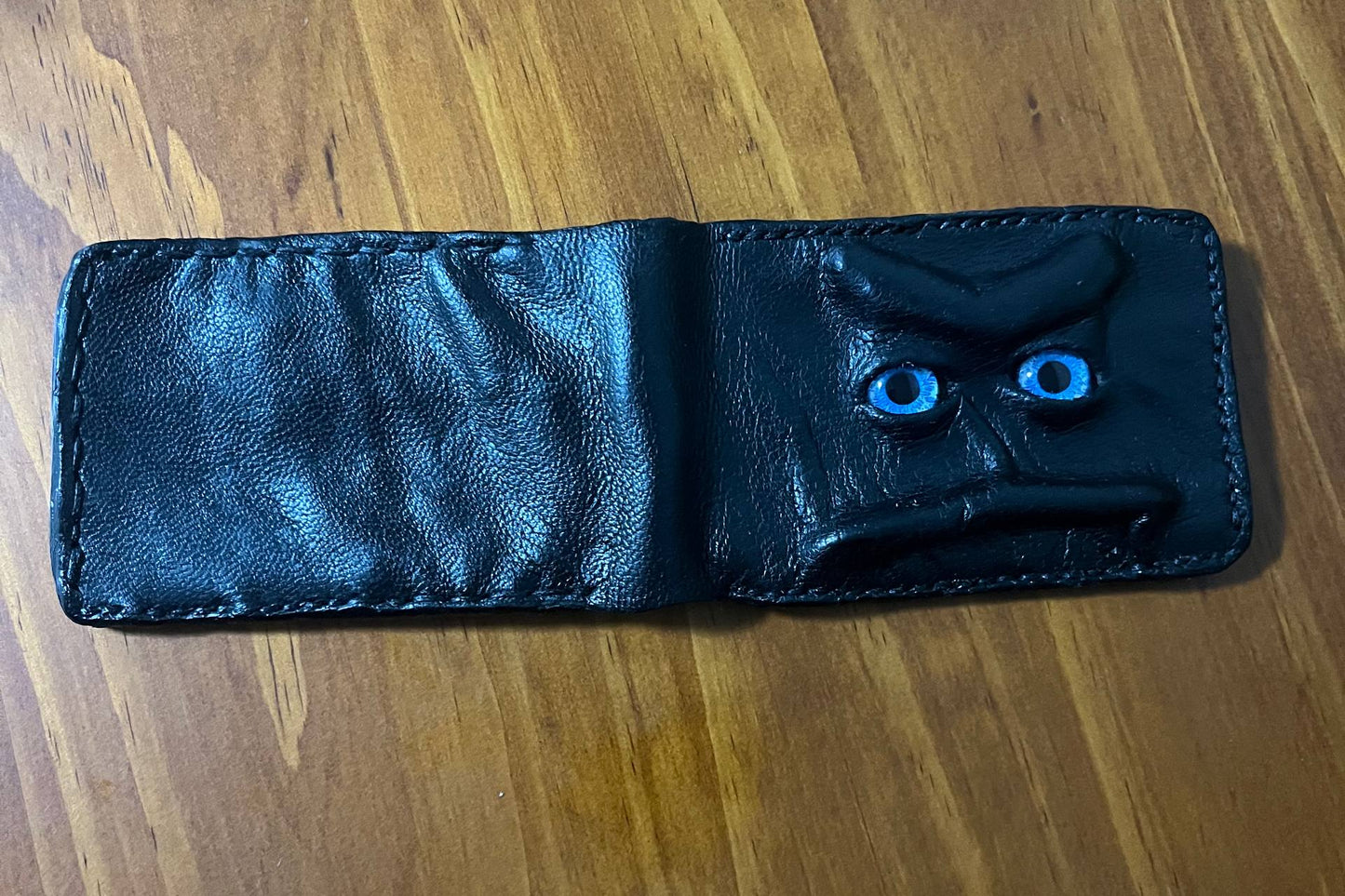 Gloomy wallet, Genuine leather, 8 card slots.