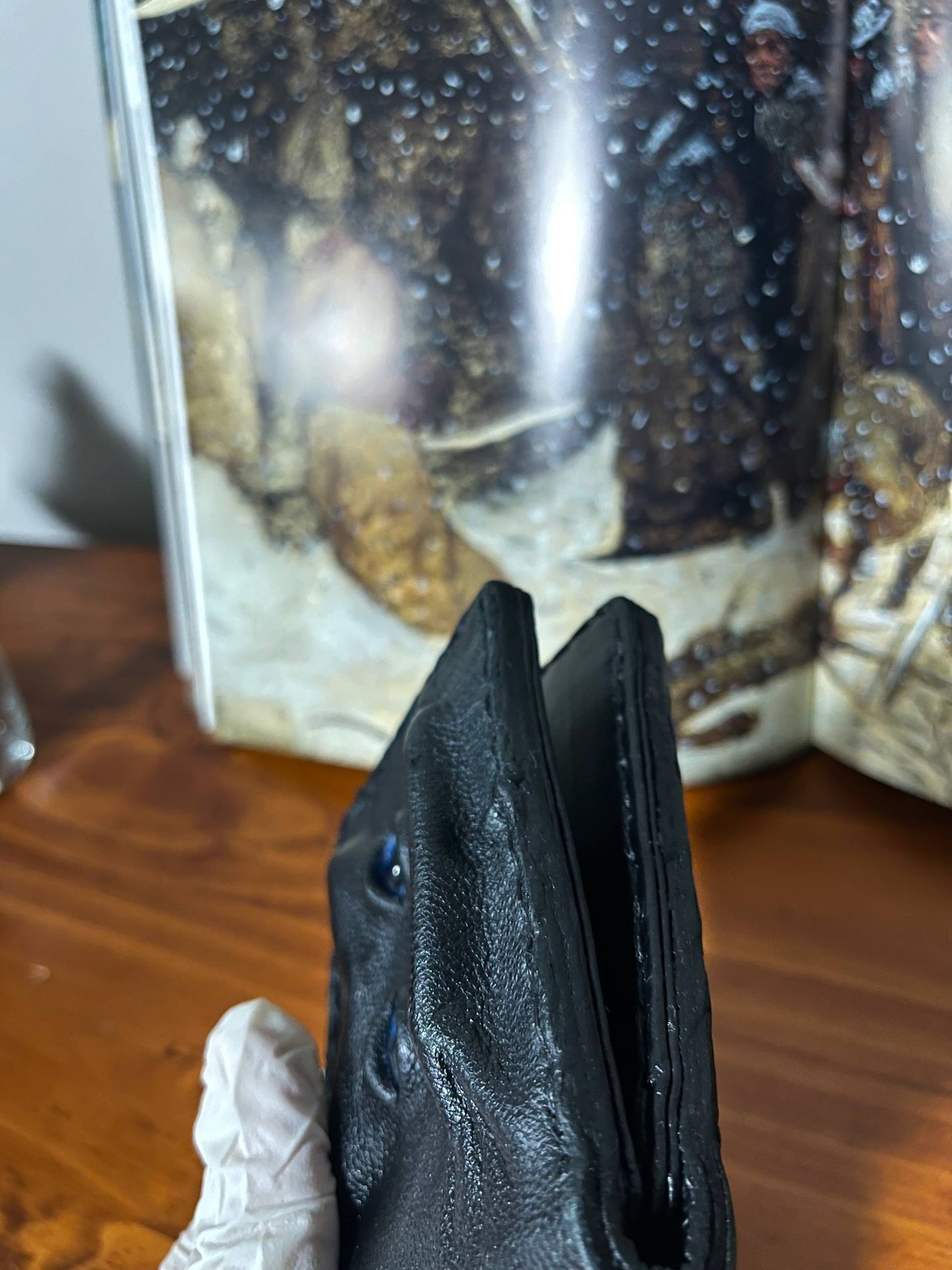 Fantastical wallet, Genuine leather, 8 card slots.