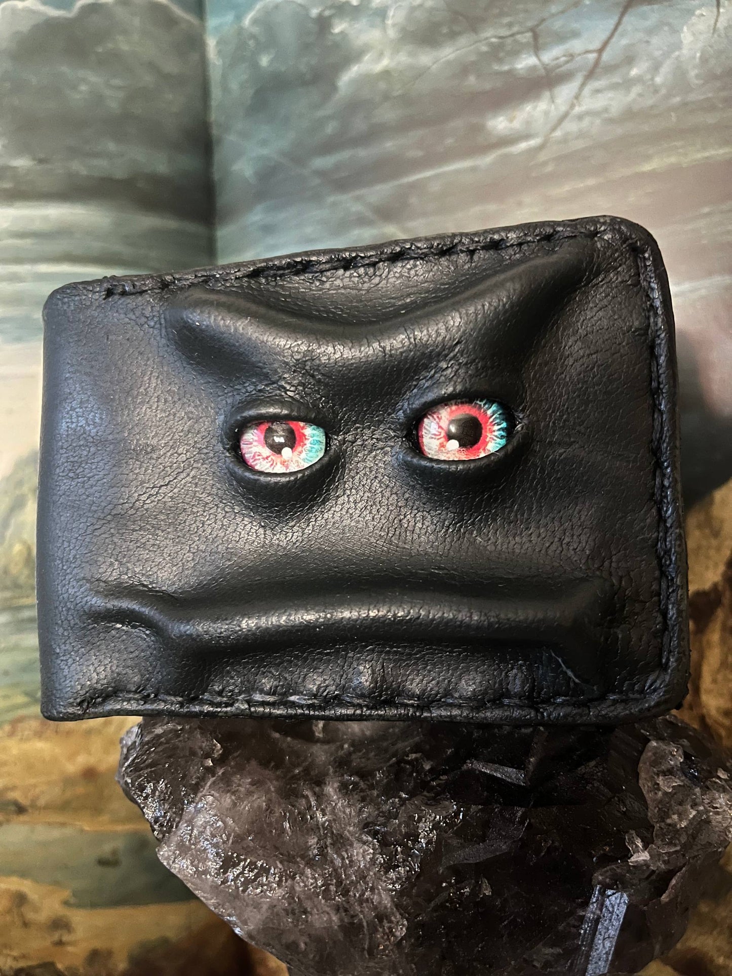 Fantastical
wallet, Swamp Green, Genuine leather, 8 card slots.
