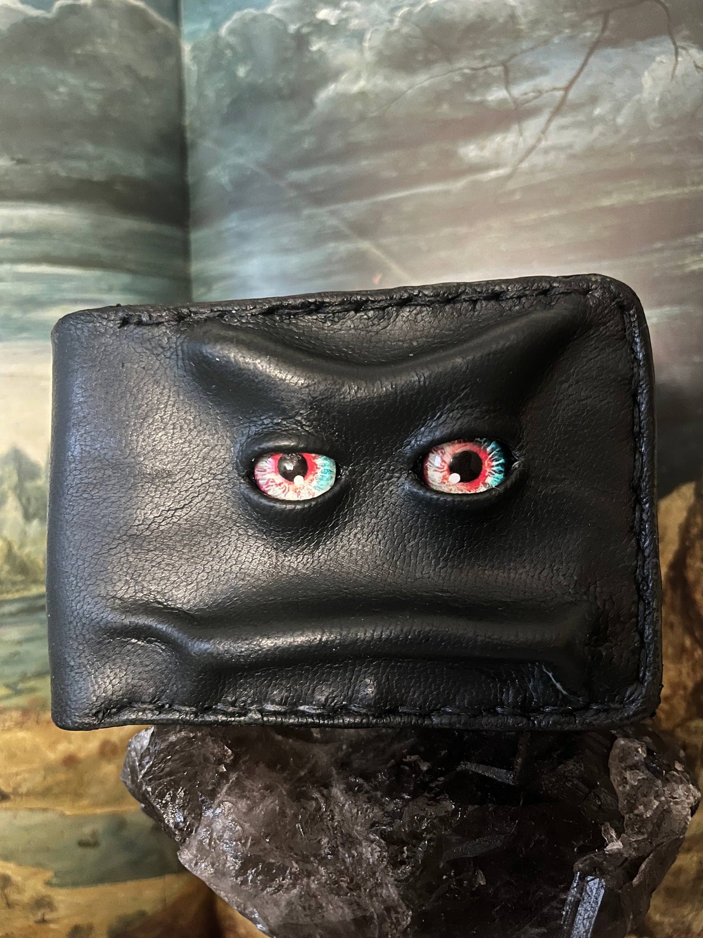Fantastical
wallet, Swamp Green, Genuine leather, 8 card slots.