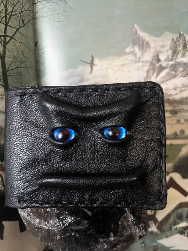 Fantastical
wallet, Genuine leather, 8 card slots.