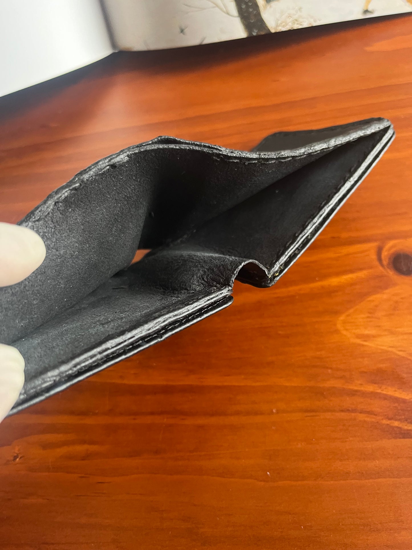 Fantastical
wallet, Genuine leather, 8 card slots.