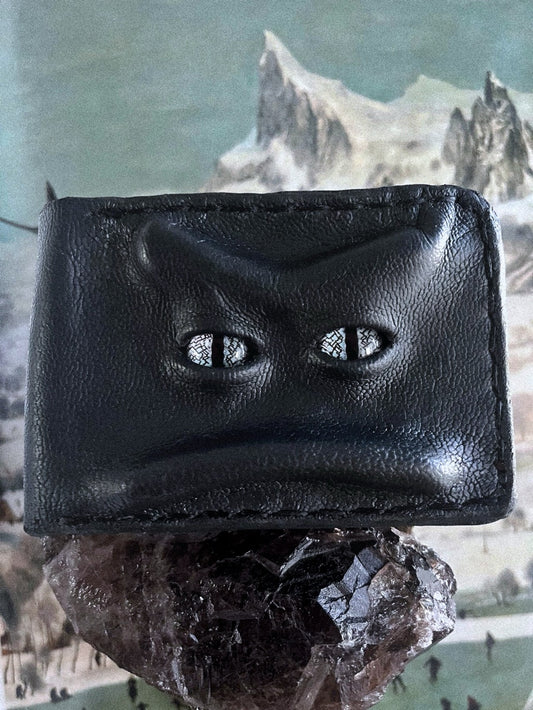 Fantastical
 wallet, Grey Clay, Genuine leather, 8 card slots.